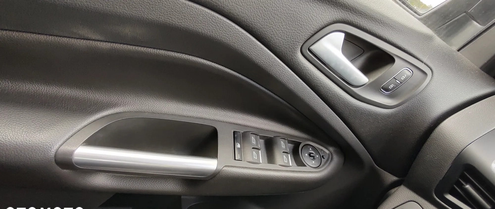 Ford Kuga cena 104900 przebieg: 99447, rok produkcji 2018 z Tychy małe 254